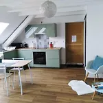 Joli F2 Independant Avec Jardin Prive דירה *