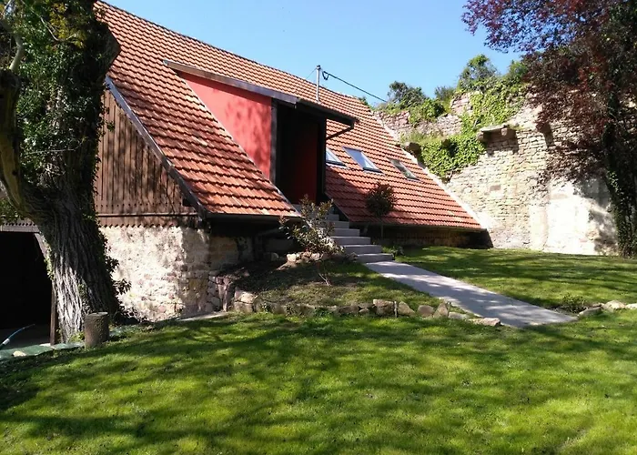 Joli F2 Independant Avec Jardin Prive